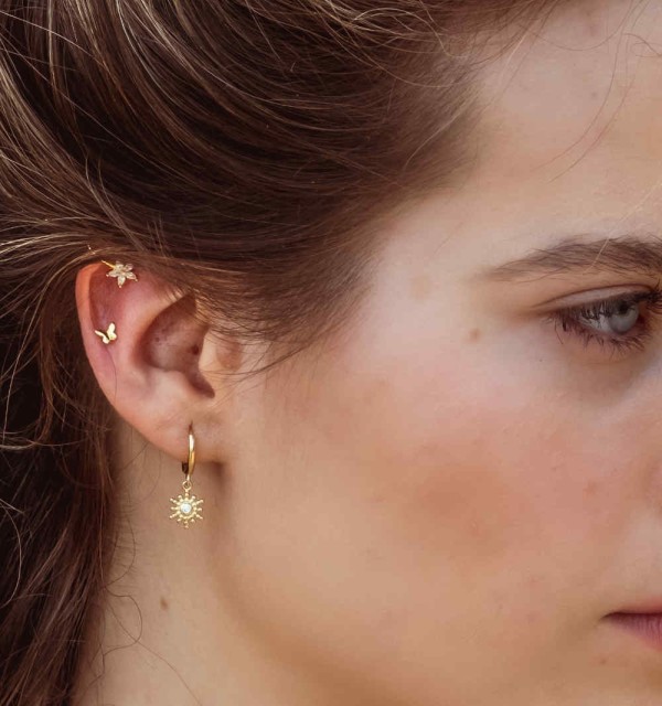 EARRING PAPILLON PIERCING GOLD | Bymarta.es