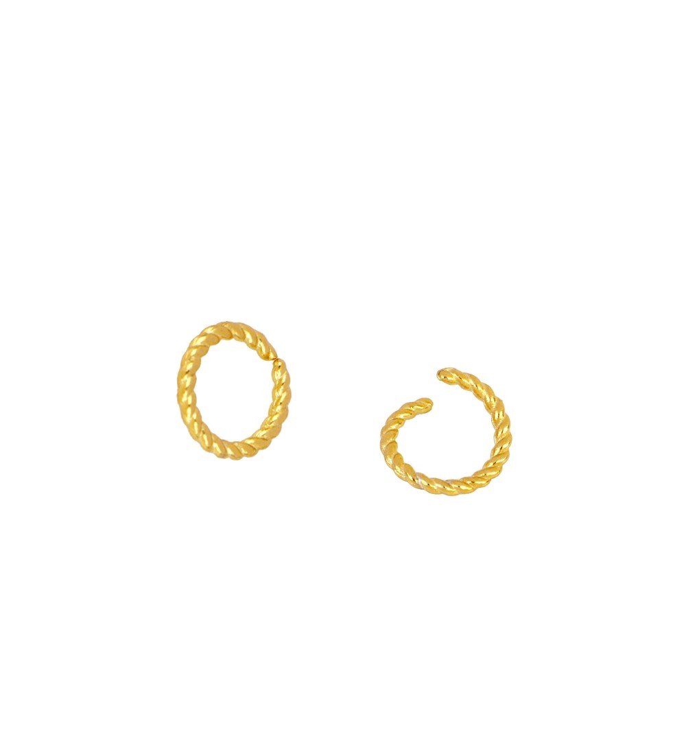 Gold-plated sterling silver supple piercing earring.