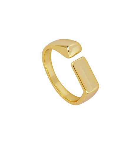 Anillo de plata 925 con baño de oro.