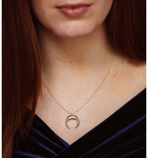 COLLAR CUERNO O LUNA INVERTIDA GOLD | Bymarta.es
