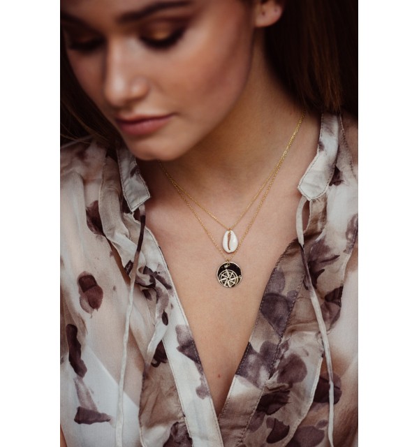 NECKLACE COWRY SILVER | Bymarta.es