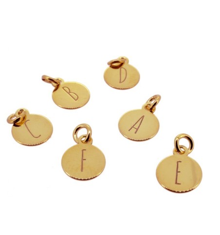 INITIALS CHARM GOLD | Bymarta.es