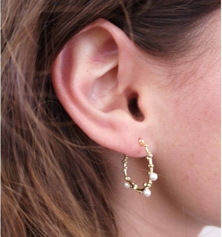 PENDIENTES CRIOLLAS PERLAS DEYANIRA GOLD | Bymarta.es