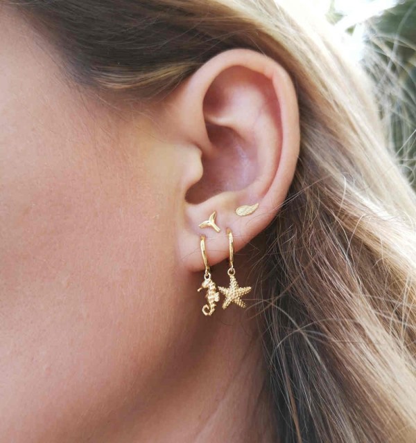 PENDIENTES MINIS WHALE GOLD | Bymarta.es